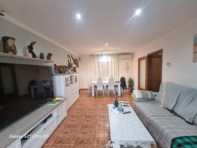 CASA ADOSADA EN VENTA EN CAMARLES – AMPLITUD, TRANQUILIDAD Y - foto 4