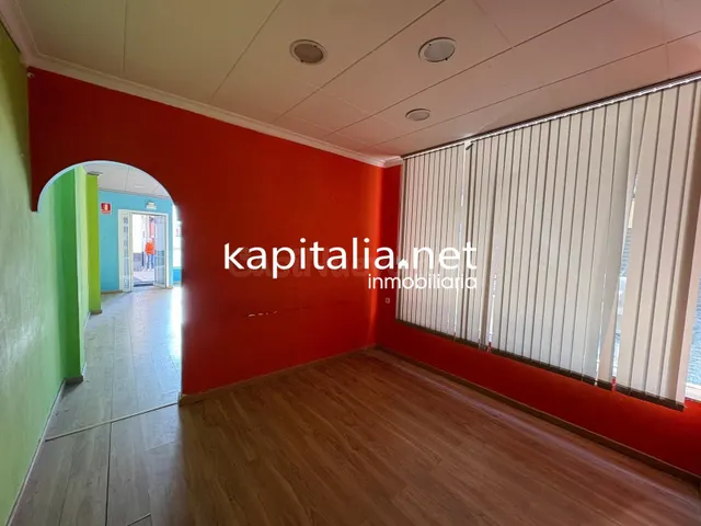 LOCAL COMERCIAL Y RESIDENCIAL A LA VENTA EN XATIVA - foto 3