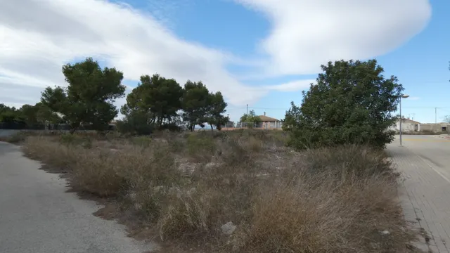 ++parcela urbana en esquina orientada a dos calles en urbanizacion el reloj fortuna++ 1.800m2 — 7