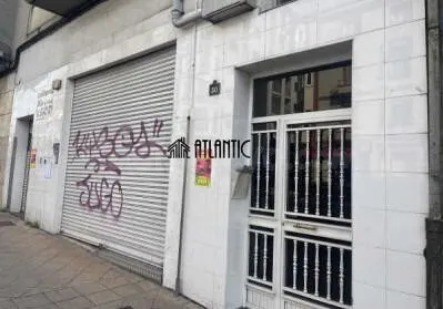Local comercial en venta - Veintiuno