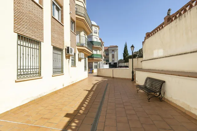 Piso con garaje y trastero — 8