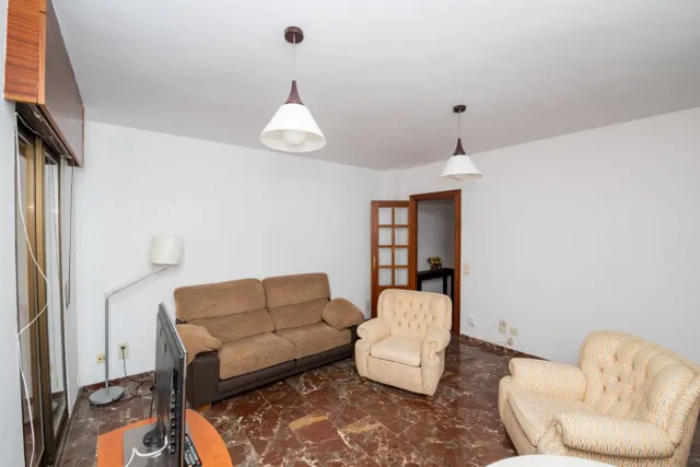 SE ALQUILA FANTÁSTICO PISO JUNTO A SAN JERÓNIMO — 9