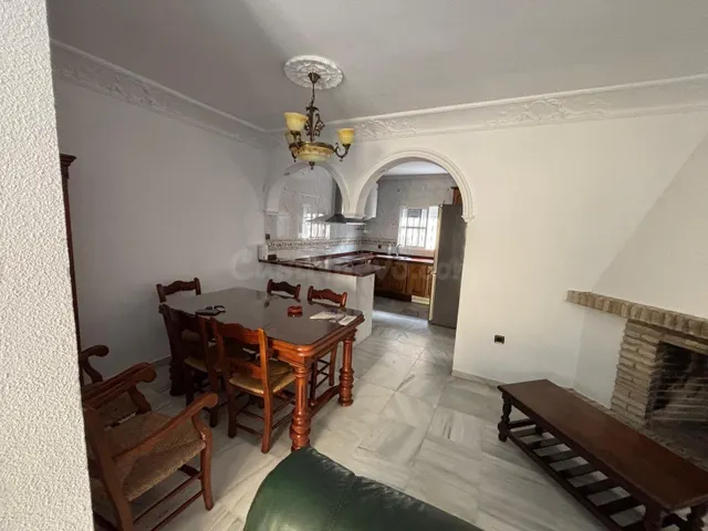 AMPLIA CASA EN PEDANÍA — 3