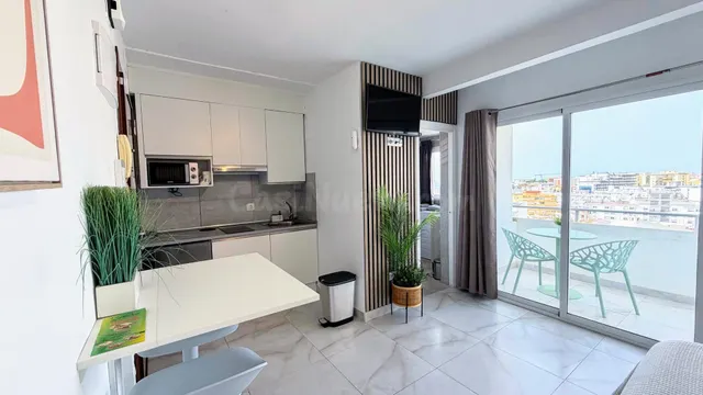 Estudio Reformado con Vistas al Mar en Torremolinos ✨ - foto 2
