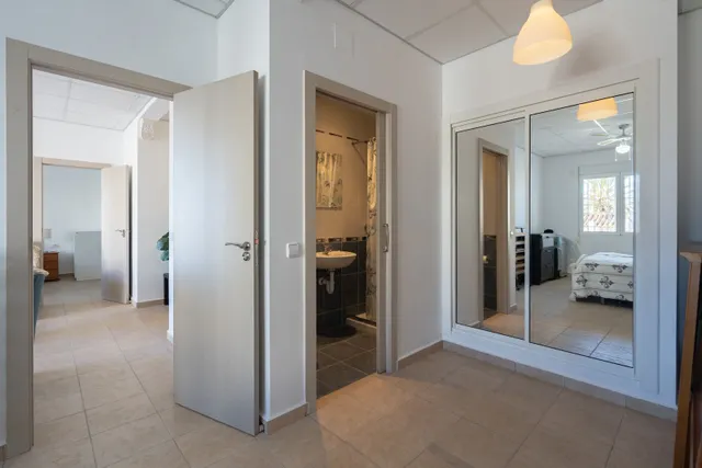 Villa 4 habitaciones 264m² en venta - Cucarres — 35