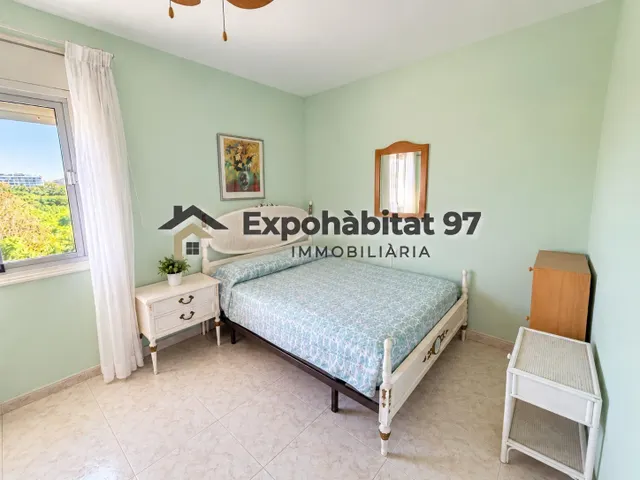 ¡APARTAMENTO DE 3 habitaciones CON 2 BAÑOS ESQUINERO DE 100 M2! — 24