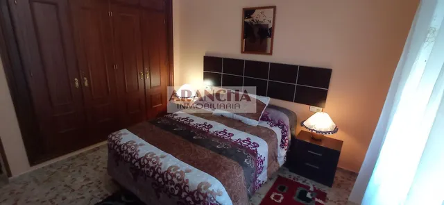 Chalet de 200m y dos naves en parcela de 6700 — 13