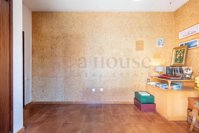 ÁTICO A REFORMAR CON BALCON EN LA VILA DE GRACIA — 5