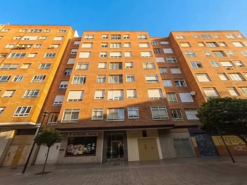 Piso sin posesión en Burgos