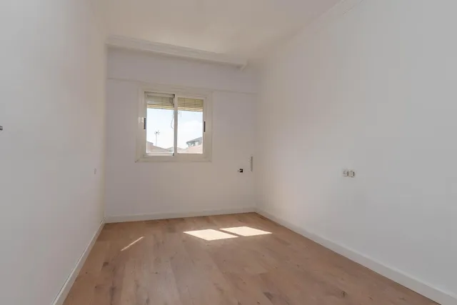 ¡Oportunidad en Armilla! Piso reformado de 3 dormitorios. — 14