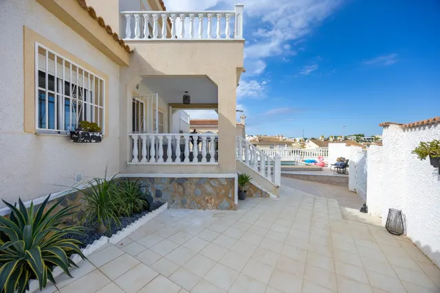 Chalet 4 habitaciones 136m² en venta - Residencial benimar — 34