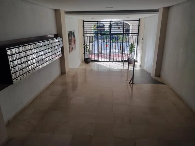 Piso amplio y reformado en pleno corazon comercial de Benidorm y a pocos pasos de la playa — 36