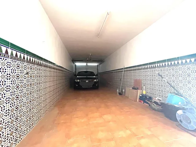 Amplio Dúplex en Adra con Parking y Buen Estado — 16
