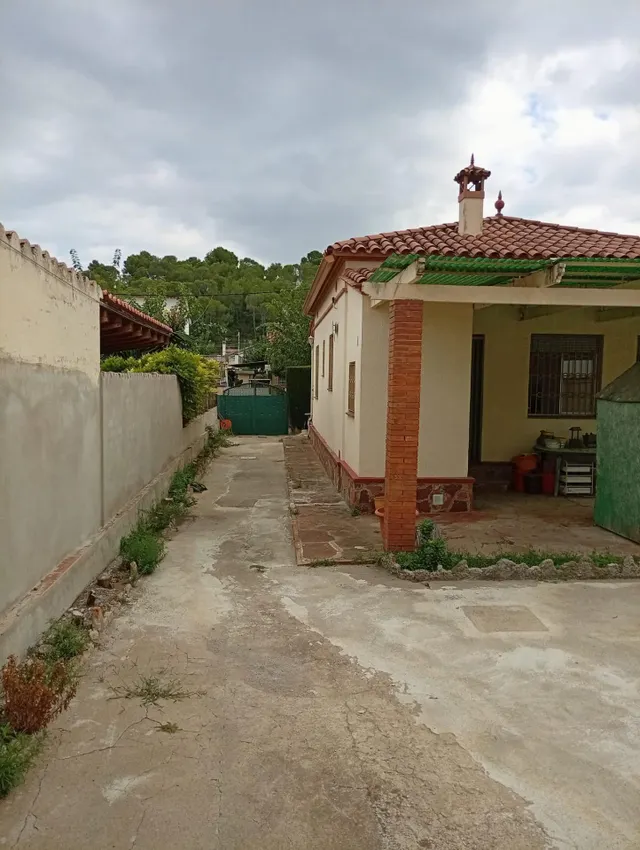 CASA EN LA MEJOR ZONA DE LA COLONIA — 24