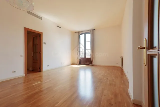 Exclusivo piso de lujo en finca regia reformada – Eixample, 