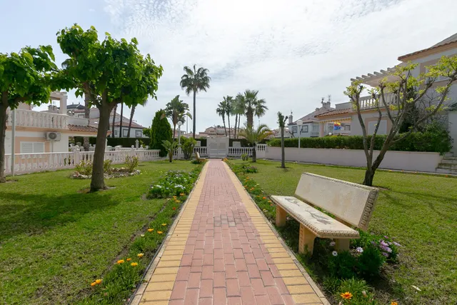 Ático 3 habitaciones 89m² en venta - Punta Prima — 50