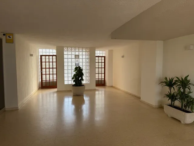 Apartamento en primera línea de playa en gandía con vistas al mar — 39