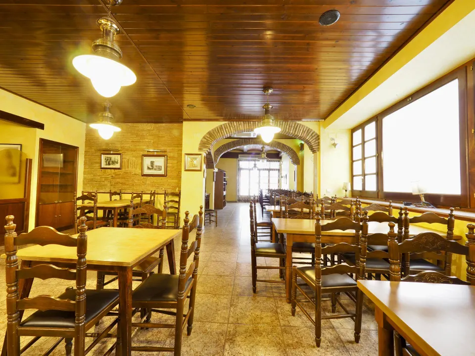 RESTAURANTE EN PLENO CENTRO DE LA CIUDAD