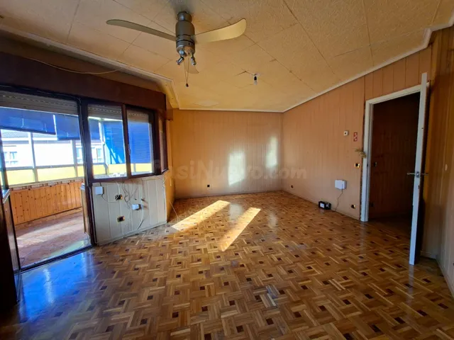 Se vende piso en centro de Lugo de Llanera
