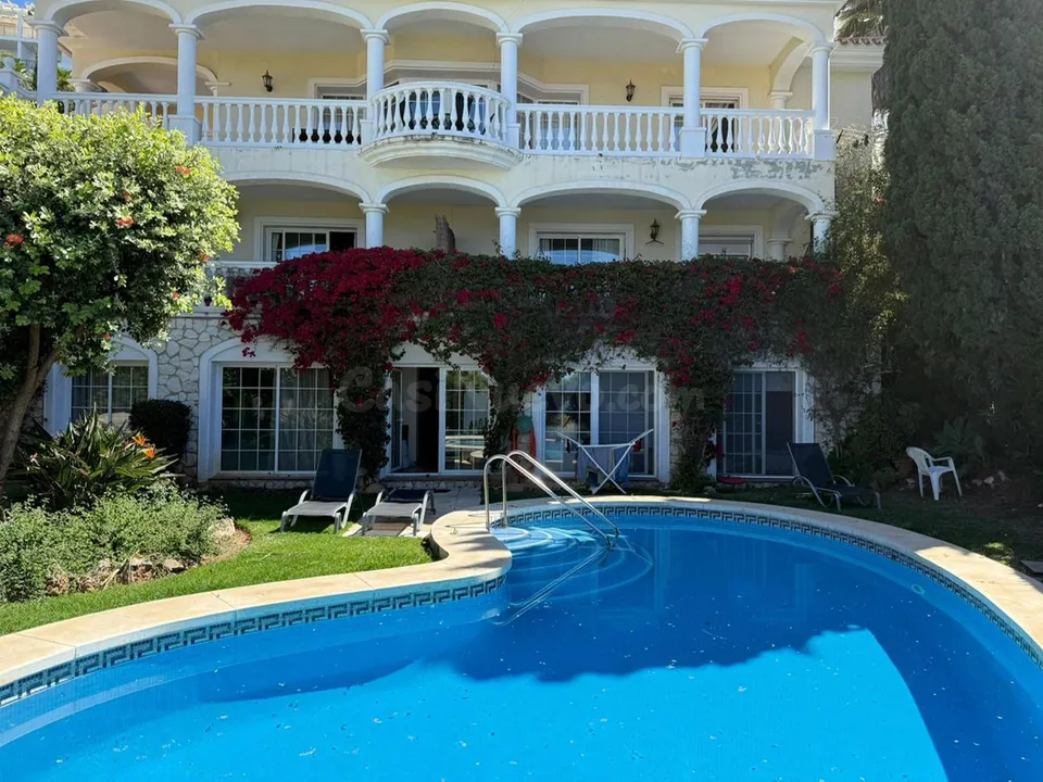 Chalet 10 habitaciones 560m² en venta - Riviera del sol