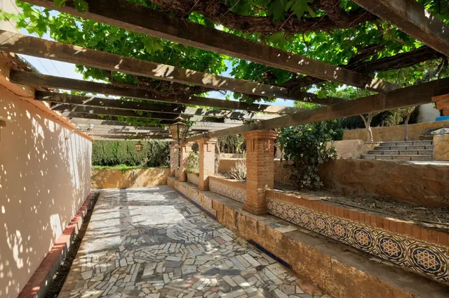 Espectacular chalet-cortijo con encanto, piscina y vistas a Sierra Nevada en Padul — 19