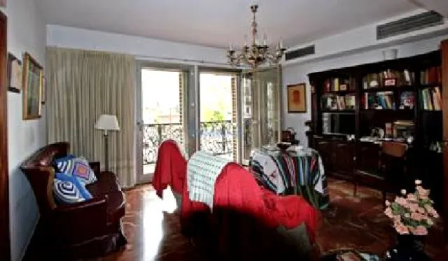 Gran piso en venta en edificio señorial, situado en el centro de Sevilla. — 11