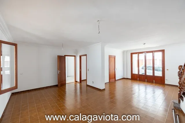 Chalet a pocos metros de Cala Galiota — 9