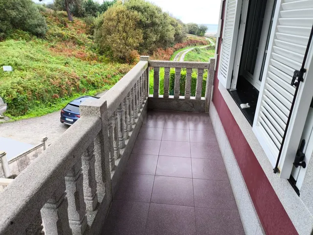 Impresionante casa en Lema-Baldaio (Carballo) - foto 4