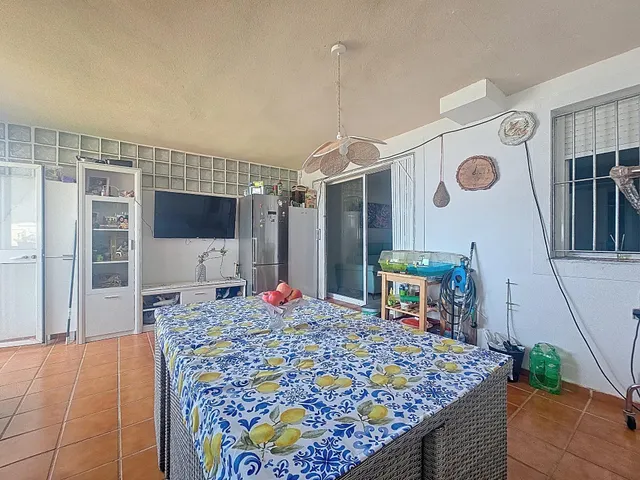 Precioso apartamento de 2 dormitorios con vistas al mar — 19