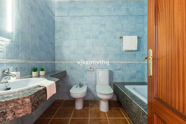 Chalet 5 habitaciones 761m² en venta - Costa del Sol — 24