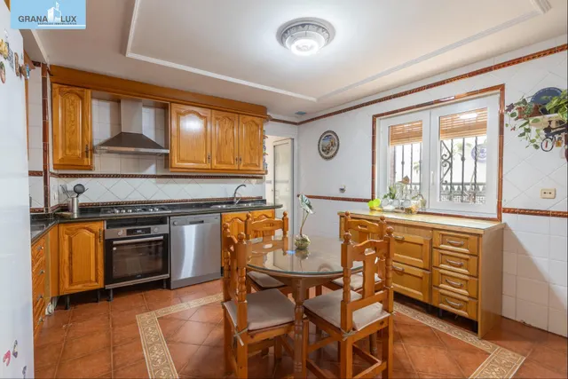 Casa en esquina en venta en Las Gabias — 15
