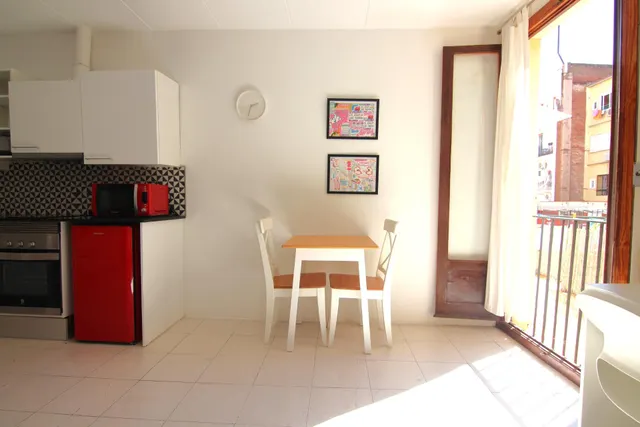 Junto calle Trafalgar,  luminoso segundo piso de 40 metros cuadrados con cédula de habitabilidad — 22