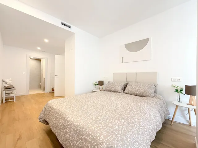 SE VENDE AMPLIO PISO DE DOS DORMITORIOS CON REFORMA A ESTRENAR EN ARRABAL - ZARAGOZA — 17