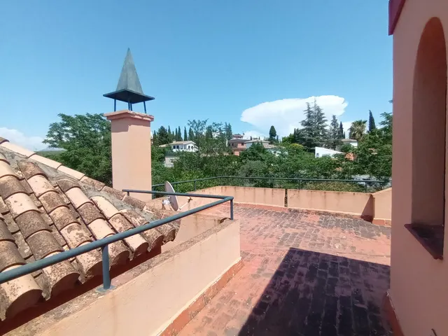 VILLA DE LOS CIPRESES - Exclusiva villa independiente con piscina privada en Villas Blancas (Albolote – Granada) — 37