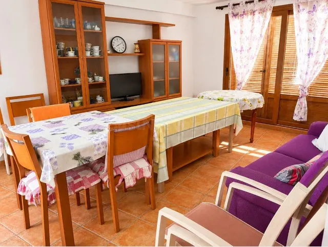 Planta baja 2 habitaciones 50m² en alquiler - Platja de Oliv - foto 4