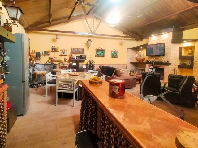 SENSACIONAL CASA DE ENSUEÑO EN AGUILAR — 17