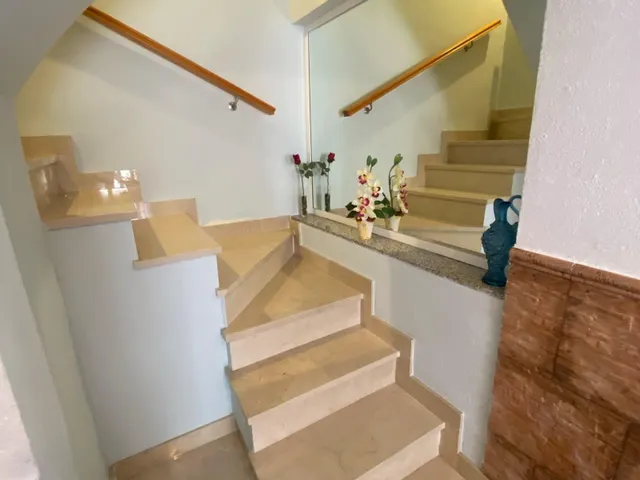¡AMPLIA VIVIENDA CON TERRAZA EN LA ZONA ALTA DE LA POBLACIÓN! — 26