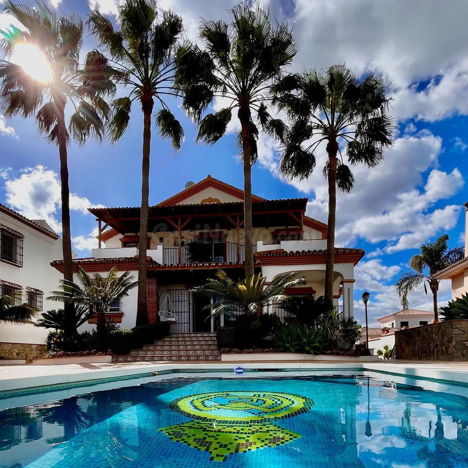 Chalet 4 habitaciones 412m² en venta - Costa del Sol