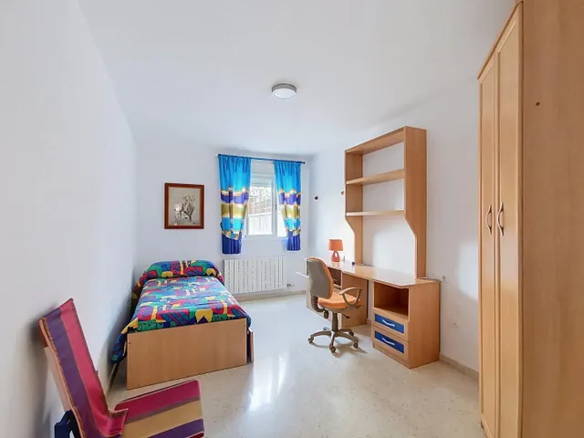 Piso con enorme terraza en Barrio de los Periodistas de Granada — 19