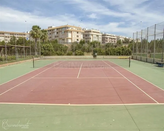 El bungalow con 2 dorm. en zona Parque de las Naciones en To - foto 4