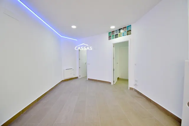 ZONA CENTRO– Planta baja Reformado a estrenar con 2 habitaciones y 2 baños. — 25