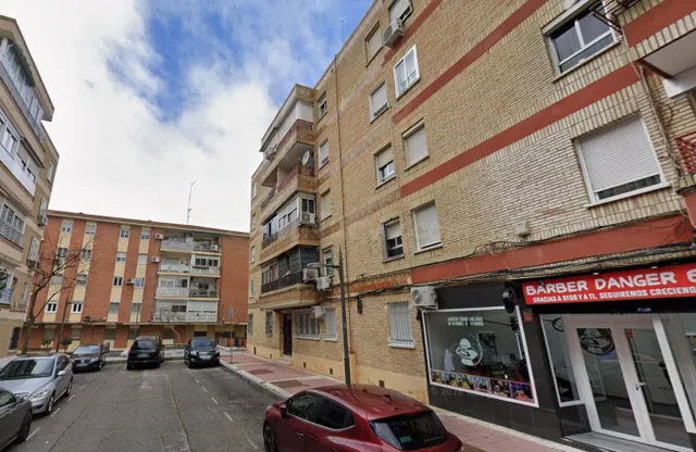 Venta de piso en Parla - Madrid - alquilado — 2