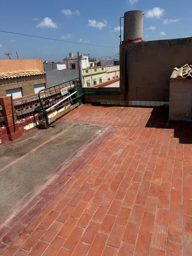 Casa VENTA en Castellón, zona Av.Alcora, 8 habitaciones, 2 b - foto 2
