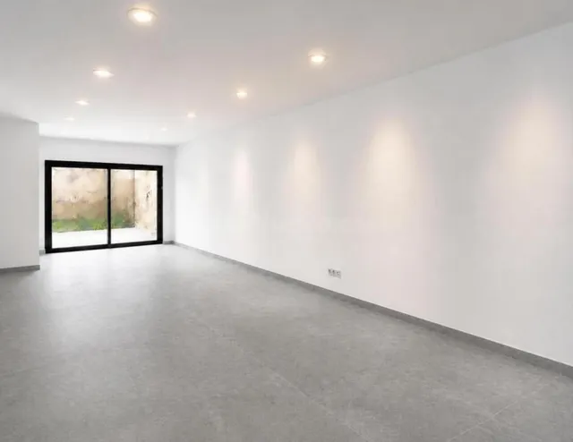 OPORTUNIDAD DE NEGOCIO: SE VENDE LOCAL COMERCIAL DE OBRA NUE - foto 2