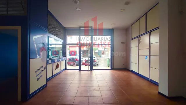 LOCAL ACONDICIONADO EN LA VALENZÁ.