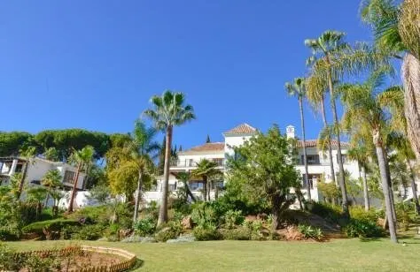 GRAN URBANIZACIÓN EN EL PARAÍSO ALTO CON VISTAS AL MAR — 17