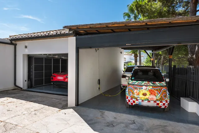Chalet 4 habitaciones 296m² en venta - Riviera del sol — 28