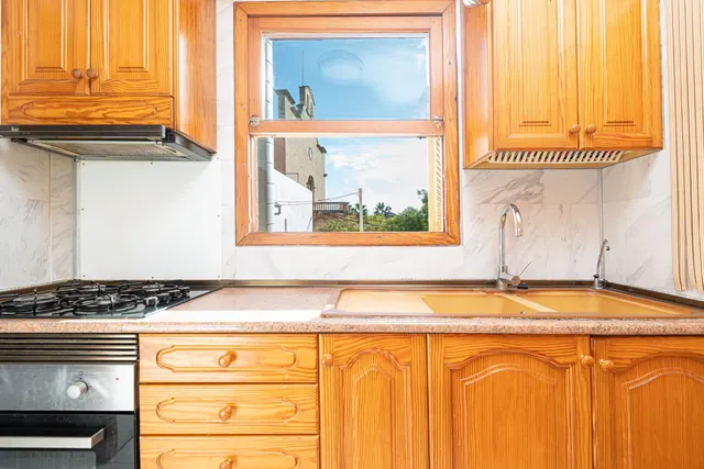 CHALET ADOSADO EN PORTIXOL/MOLINAR — 28