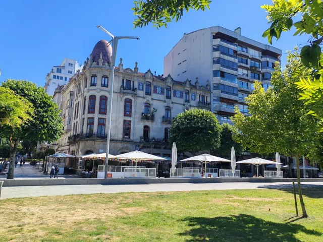 Espectacular piso señorial en Montero Ríos, Vigo - foto 2