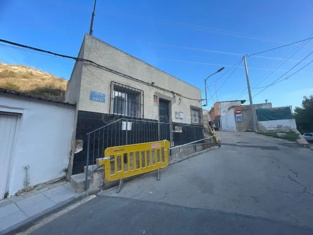 Casa completamente reformada de 2 dormitorios con dos patios en Rojales — 2
